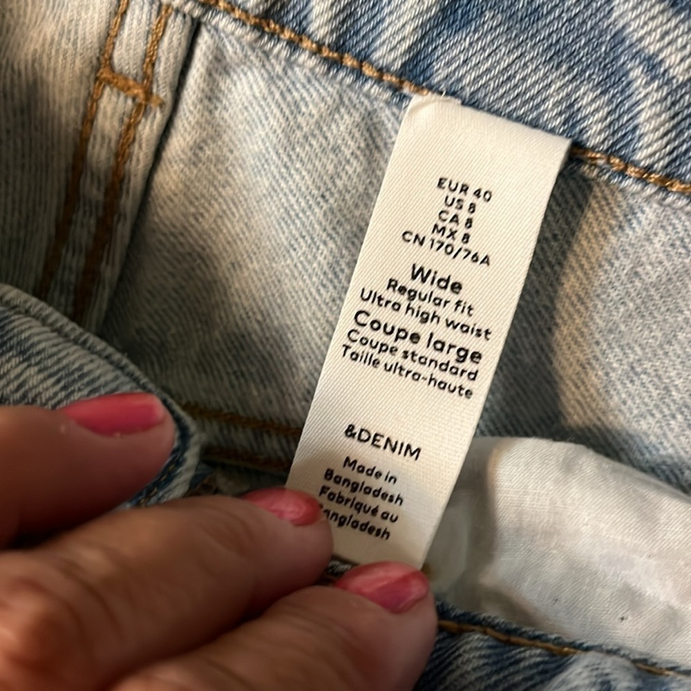 And Denim by H+M. New with tag( ripped tag) - Picture 4 of 7